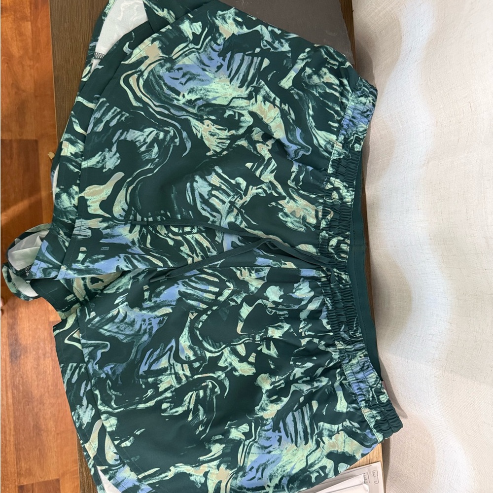 Women's Athletic Shorts in Green Pattern